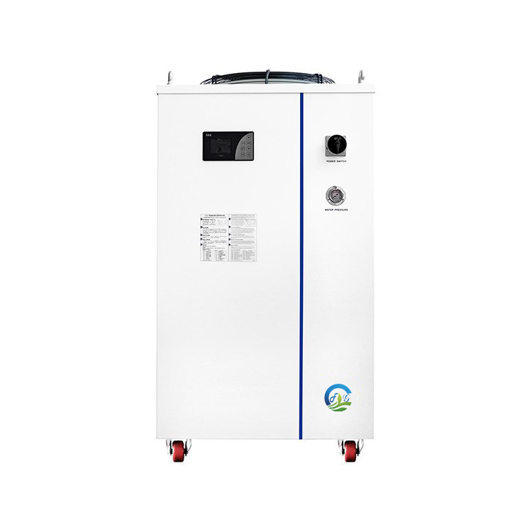 Máquina de enfriamiento del enfriador de agua industrial para el generador de ozono construido en el tanque de agua