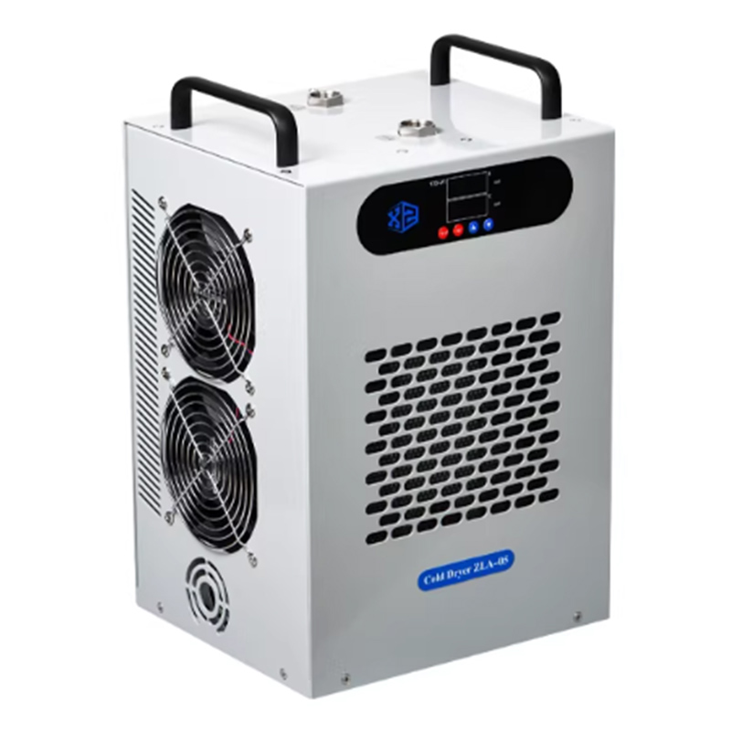 El pequeño secador de aire refrigerado Flygoo proporciona gas de alimentación de aire seco para el generador de ozono